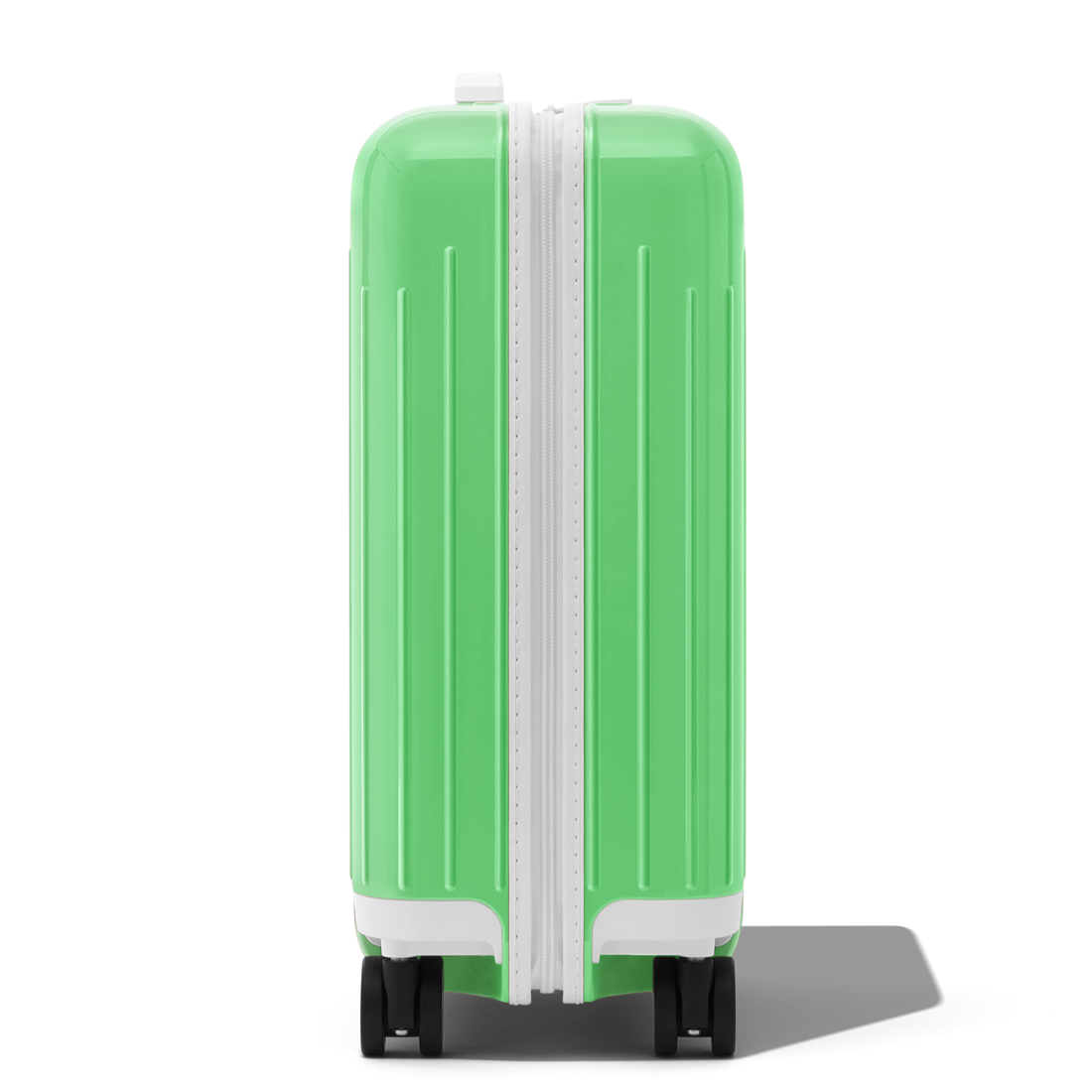 RIMOWA Essential Lite Kids Edition handle