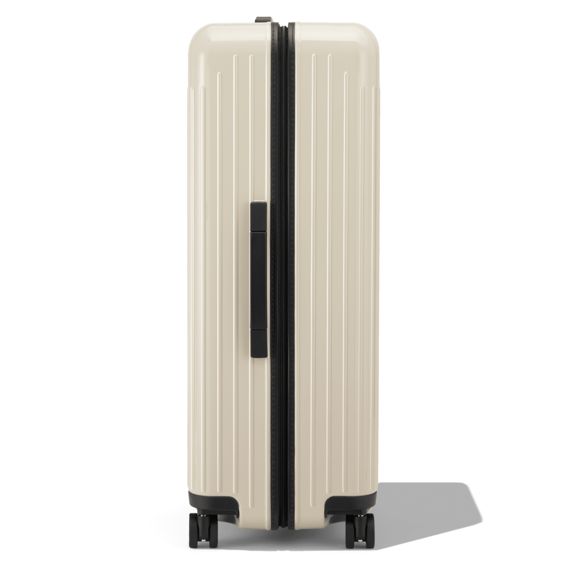 RIMOWA Essential Lite Check-In L Beige detail