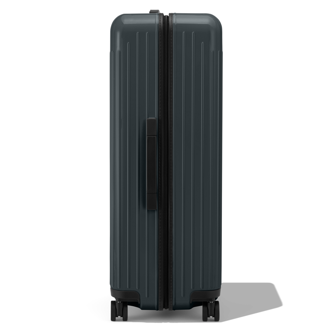 RIMOWA Essential Lite Check-In L Grey detail