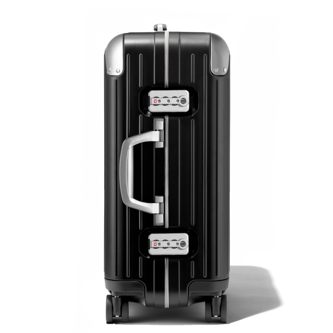 RIMOWA Hybrid Cabin Black interior