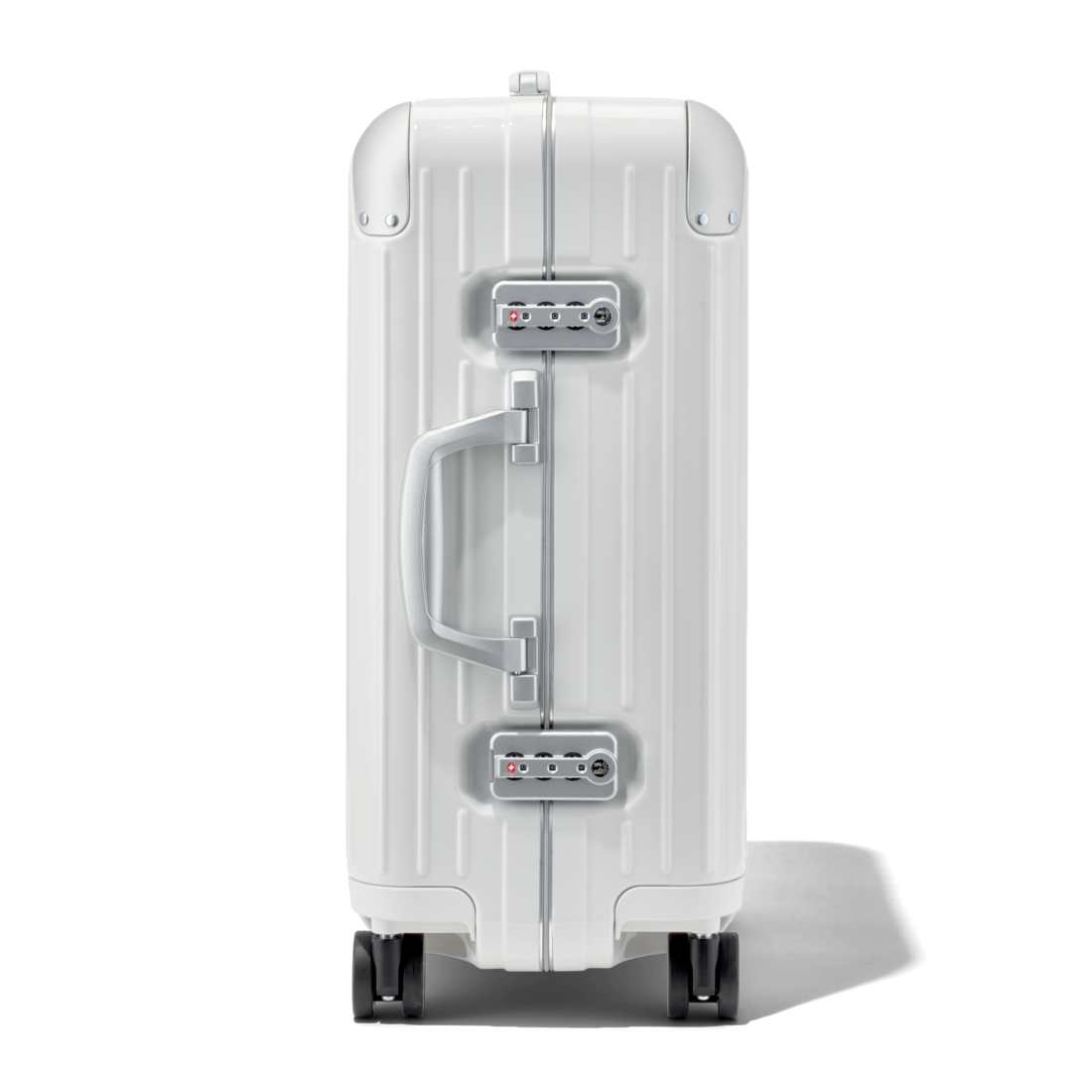 RIMOWA Hybrid Cabin White interior