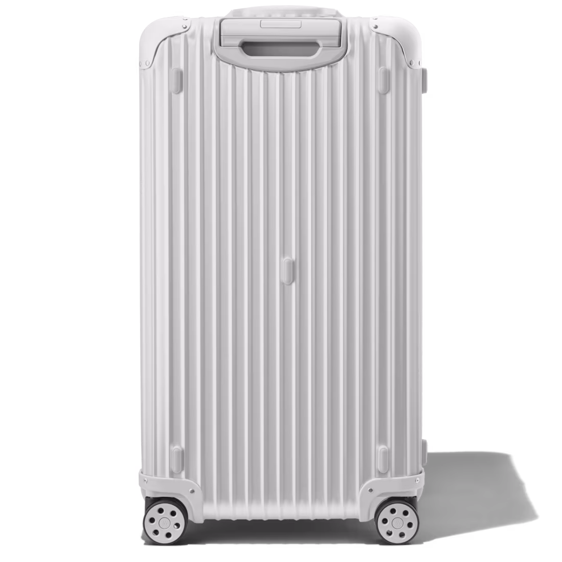 RIMOWA Trunk XL handle detail